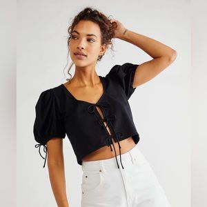 Kitty Tee NWT XS